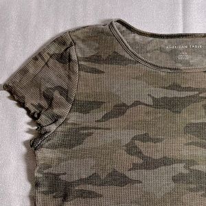 American Eagle Camo Crop Top
